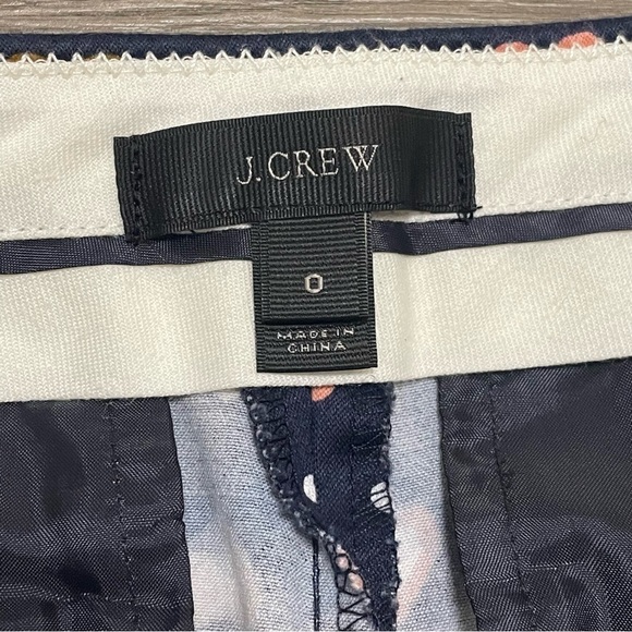 J Crew Women's Dark Navy Blue Heart Print 3" Chino Shorts Size 0. - Picture 5 of 8
